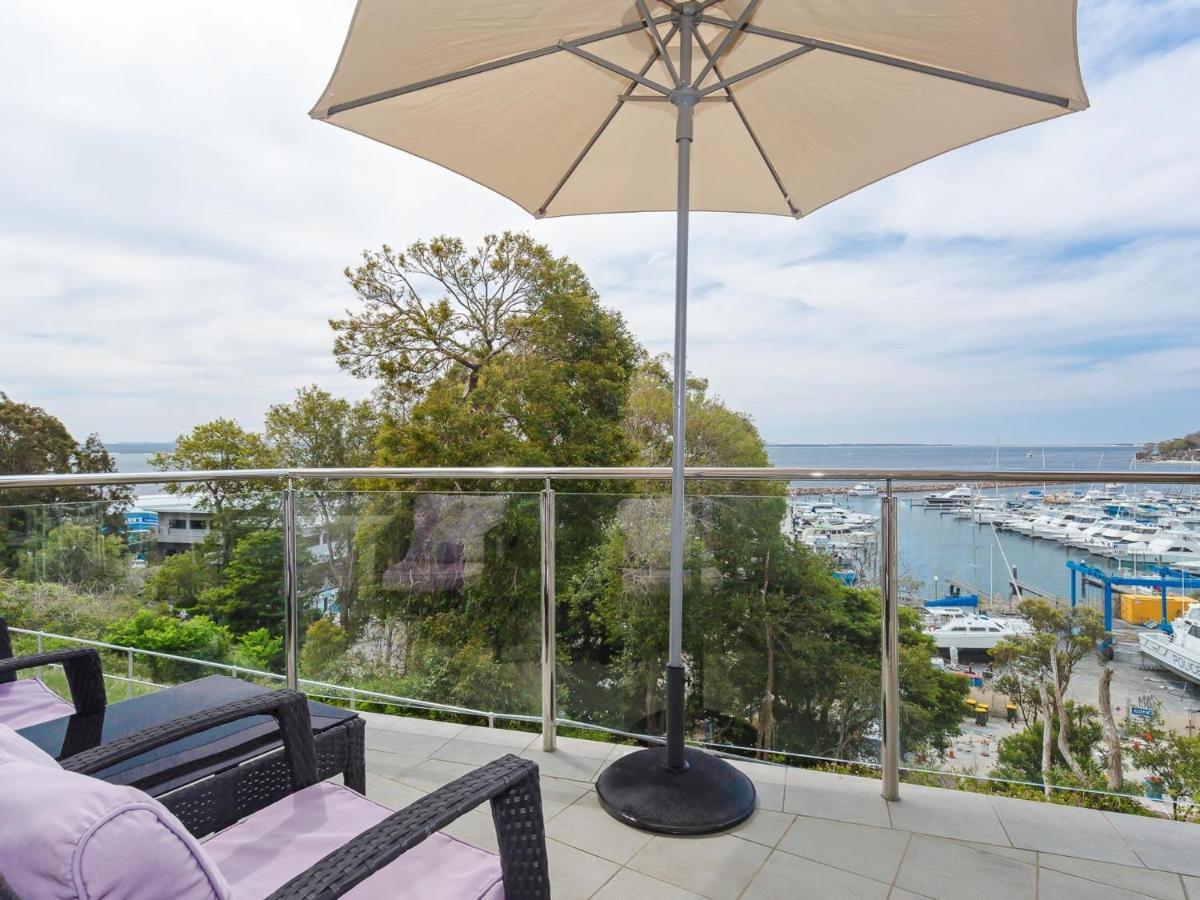 Paradiso, 2,4 Laman Street - Unit With Stunning Water Views Air Con And Pool Apartment Nelson Bay Exterior photo